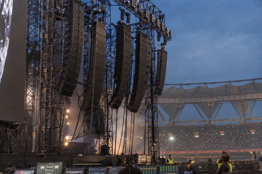 Indie Rock Arena Tour Production